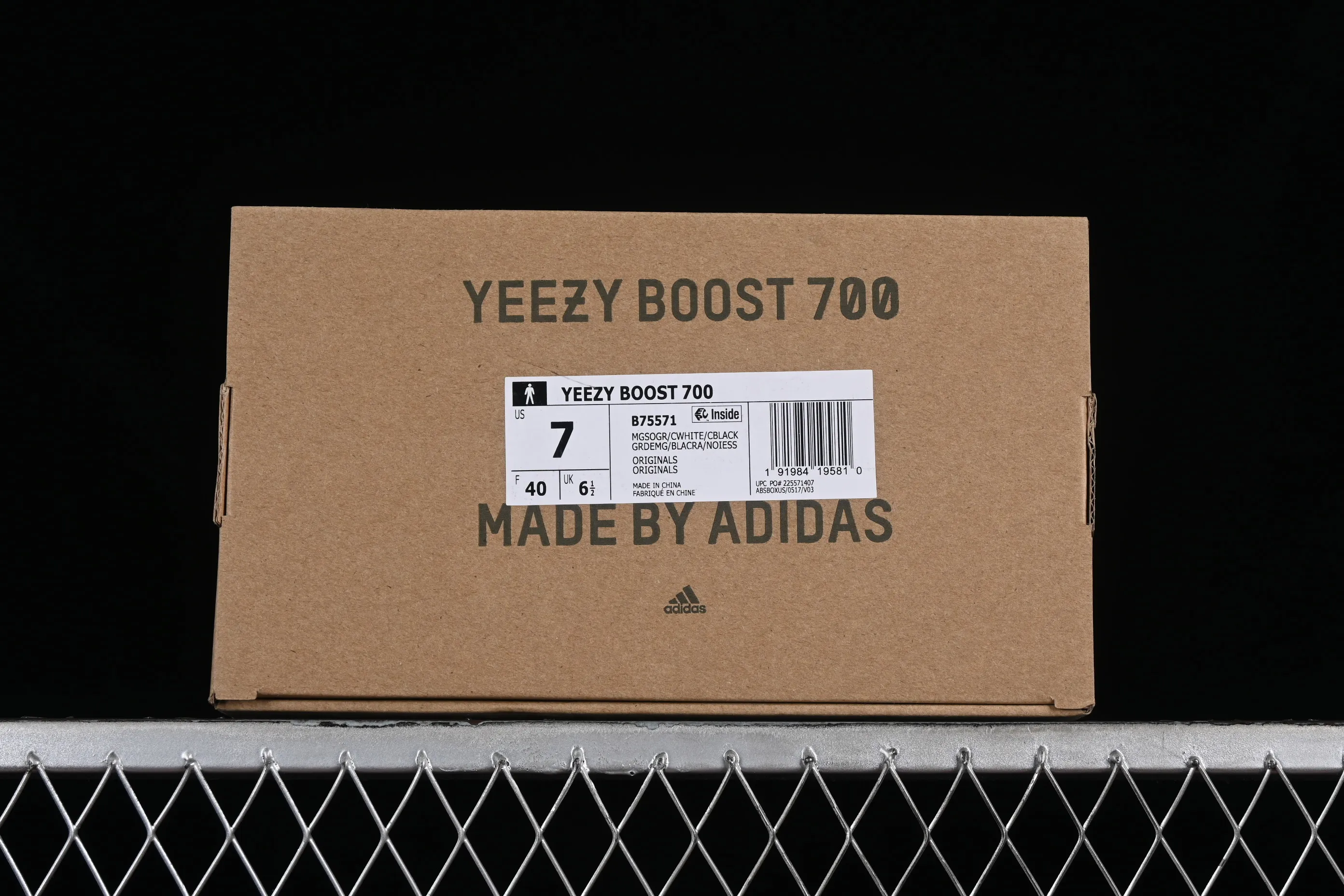 All Categories Ad Yeezy Coconut Series G Version Ad Calabasas Yeezy Boost 700 Runner B75571 Kanye Coconut 700 3M Reflective Running Shoes